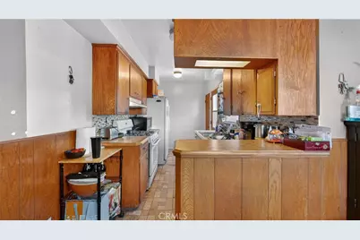 223 E Marker Street, Long Beach, CA 90805 - Photo 11