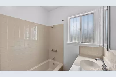 200 E Century Boulevard, Los Angeles, CA 90003 - Photo 19