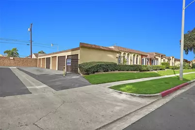 1795 W Glenoaks Avenue, Anaheim, CA 92801 - Photo 3