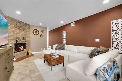 1795 W Glenoaks Avenue, Anaheim, CA 92801 - Photo 7