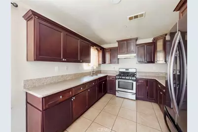 689 E 115, Los Angeles, CA 90059 - Photo 41