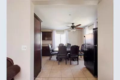 689 E 115, Los Angeles, CA 90059 - Photo 21