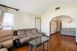 514 W 102nd St, Los Angeles, CA 90044 - Photo 7