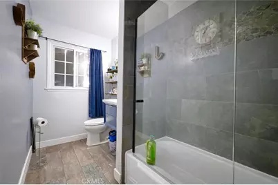161 W Harcourt Street, Long Beach, CA 90805 - Photo 9