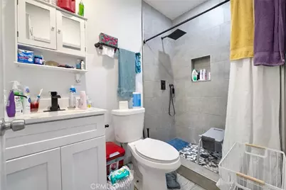 161 W Harcourt Street, Long Beach, CA 90805 - Photo 19