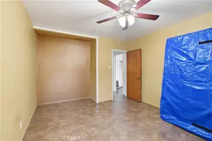10019 Rosecrans, Bellflower, CA 90706 - Photo 17