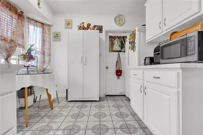 10740 Amery, South Gate, CA 90280 - Photo 29