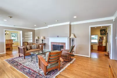 579 E Sierra Madre, Azusa, CA 91702 - Photo 9