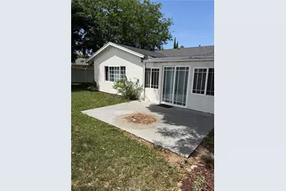 9401 Elsie Avenue, Northridge, CA 91324 - Photo 11