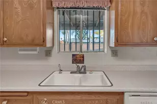 41278 Torrey Pine Ct, Hemet, CA 92544 - Photo 15