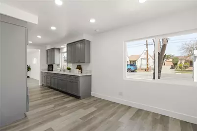 1258 W 121st, Los Angeles, CA 90044 - Photo 13