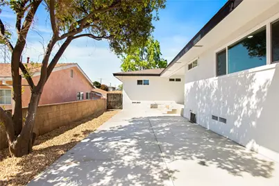 1258 W 121st, Los Angeles, CA 90044 - Photo 31