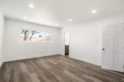1258 W 121st, Los Angeles, CA 90044 - Photo 17