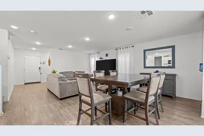 15979 Shawnee, Victorville, CA 92394 - Photo 5