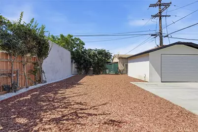 1327 S Eastern, Commerce, CA 90040 - Photo 19