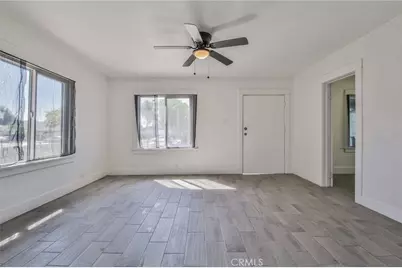 205 W 98th, Los Angeles, CA 90003 - Photo 15