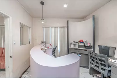 8464 California Avenue, South Gate, CA 90280 - Photo 13