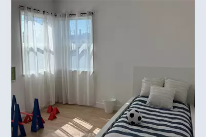 9832 San Miguel Avenue, South Gate, CA 90280 - Photo 7