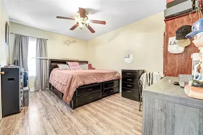 810 E 87th, Los Angeles, CA 90002 - Photo 17