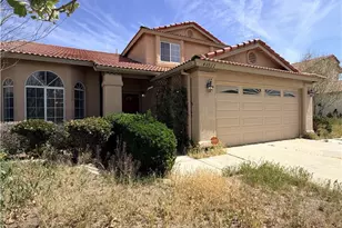 43922 Fallon Dr, Lancaster, CA 93535 - Photo 3