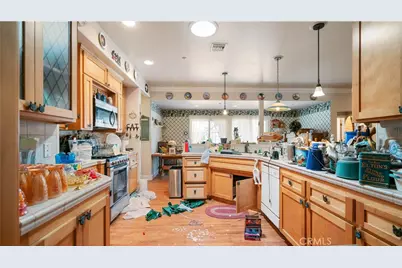 22070 Big Oak Rd, Cedarpines Park, CA 92322 - Photo 17