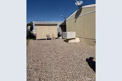 9161 Santa Fe #39, Hesperia, CA 92345 - Photo 35