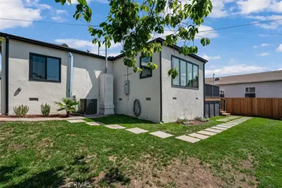 5309 Maymont, Los Angeles, CA 90043 - Photo 31