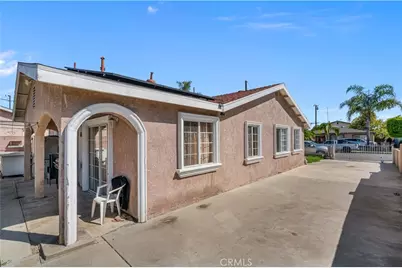 21931 Violeta Avenue, Hawaiian Gardens, CA 90716 - Photo 49