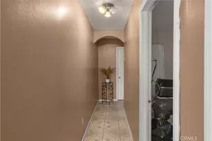21931 Violeta Ave, Hawaiian Gardens, CA 90716 - Photo 21