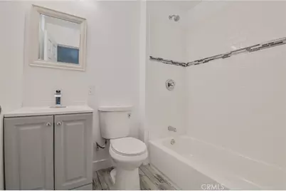 1331 W Manchester, Los Angeles, CA 90044 - Photo 17