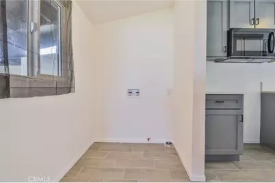 9504 S Main, Los Angeles, CA 90003 - Photo 13