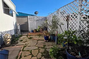 20806 Gridley Road, Lakewood, CA 90715 - Photo 21