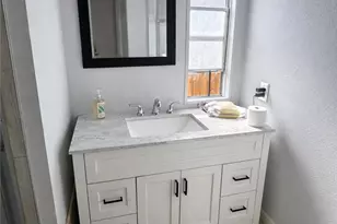 16600 Orange Ave, Paramount, CA 90723 - Photo 7