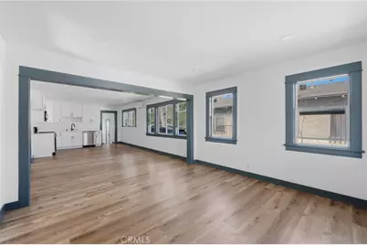 137 W 84th Place, Los Angeles, CA 90003 - Photo 3