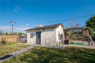 18264 Santa Ana, Bloomington, CA 92316 - Photo 27