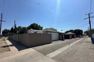 10673 Saticoy, Los Angeles, CA 91352 - Photo 21