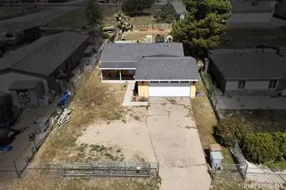 16464 Orange, Hesperia, CA 92345 - Photo 3