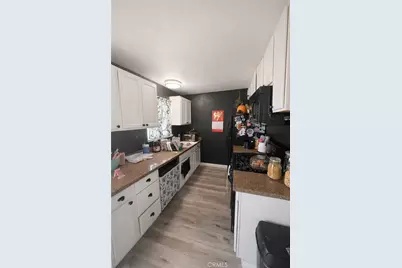 16464 Orange, Hesperia, CA 92345 - Photo 5