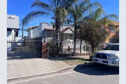 629 W Gage Avenue, Los Angeles, CA 90044 - Photo 1