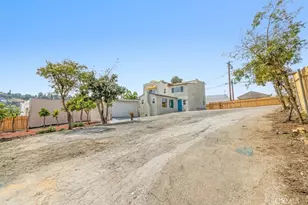 1521 N Bonnie Beach, Los Angeles, CA 90063 - Photo 41