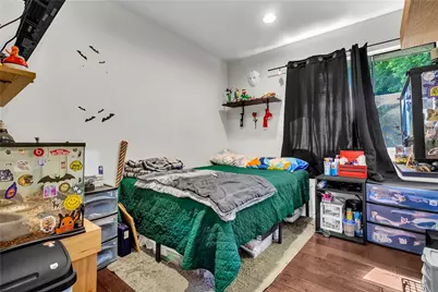 9903 Karmont, South Gate, CA 90280 - Photo 13