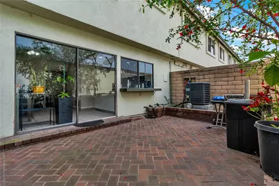 9903 Karmont, South Gate, CA 90280 - Photo 17