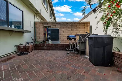 9903 Karmont, South Gate, CA 90280 - Photo 19