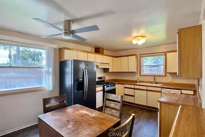 605 Juniper Avenue, Fullerton, CA 92833 - Photo 5