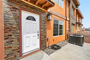 16408 Valencia, Fontana, CA 92335 - Photo 3