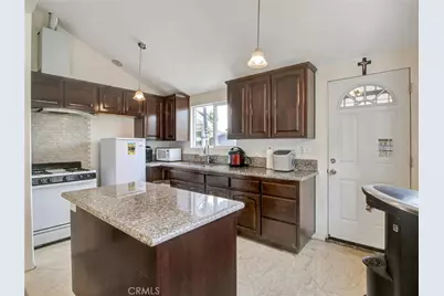 614 E 23rd, Los Angeles, CA 90011 - Photo 5