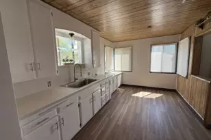 9067 Cedar, Bellflower, CA 90706 - Photo 3