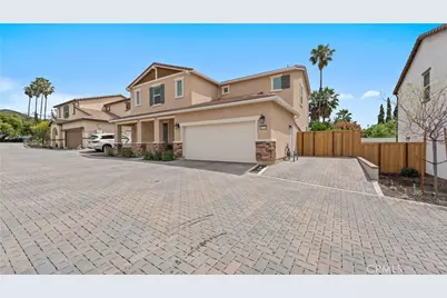 11755 Fenton, Sylmar, CA 91342 - Photo 1