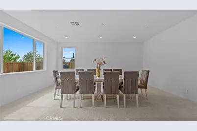 11755 Fenton, Sylmar, CA 91342 - Photo 5