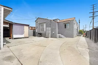 9027 Menlo, Los Angeles, CA 90044 - Photo 23